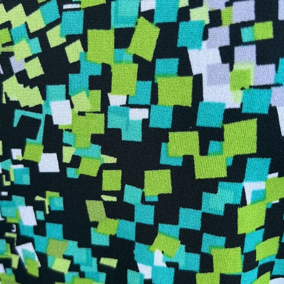 Sandra Darren adorable wrap-style dress 16 - Picture 6 of 12